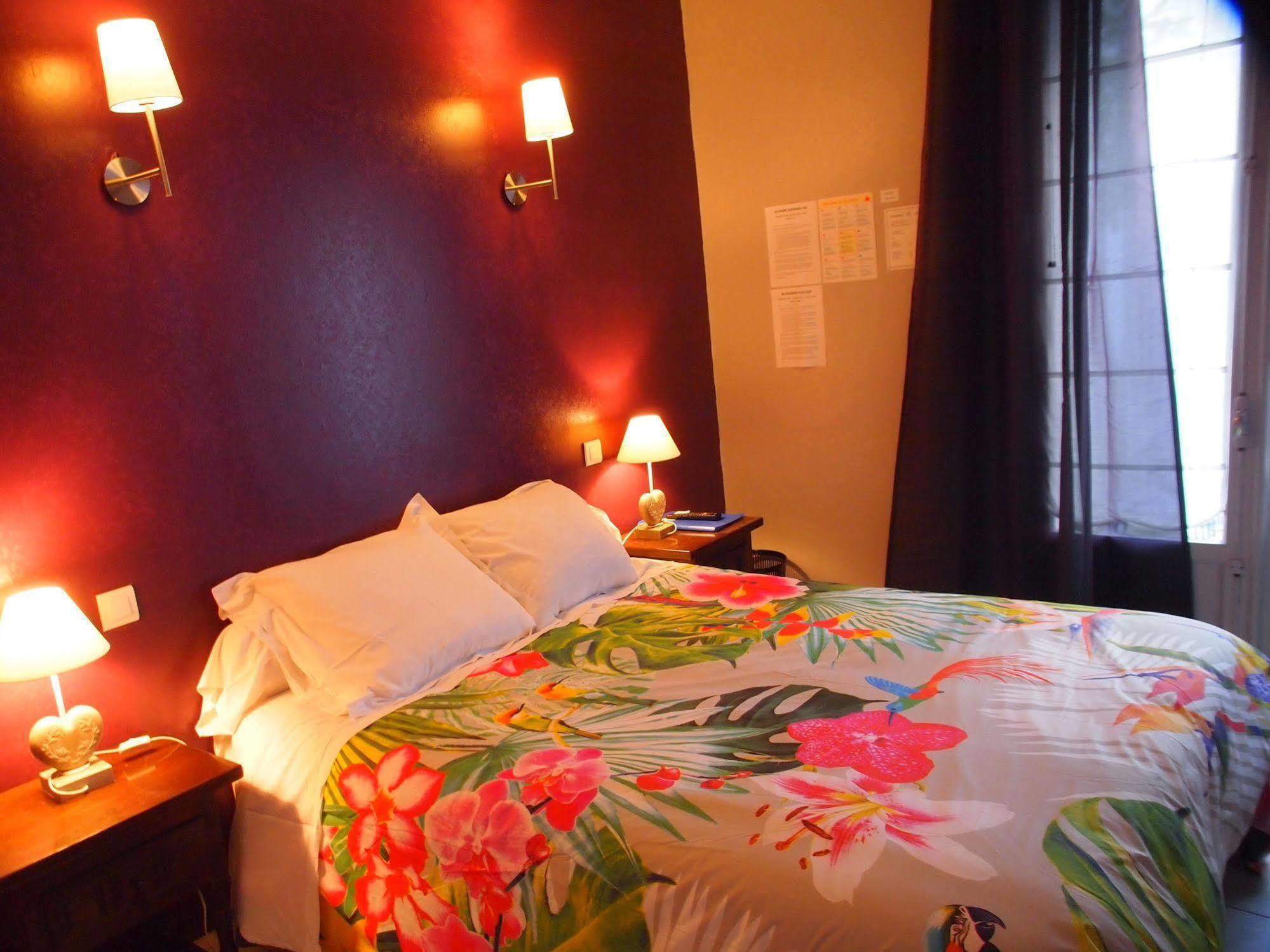 Hotel Emma Calve Millau Ngoại thất bức ảnh