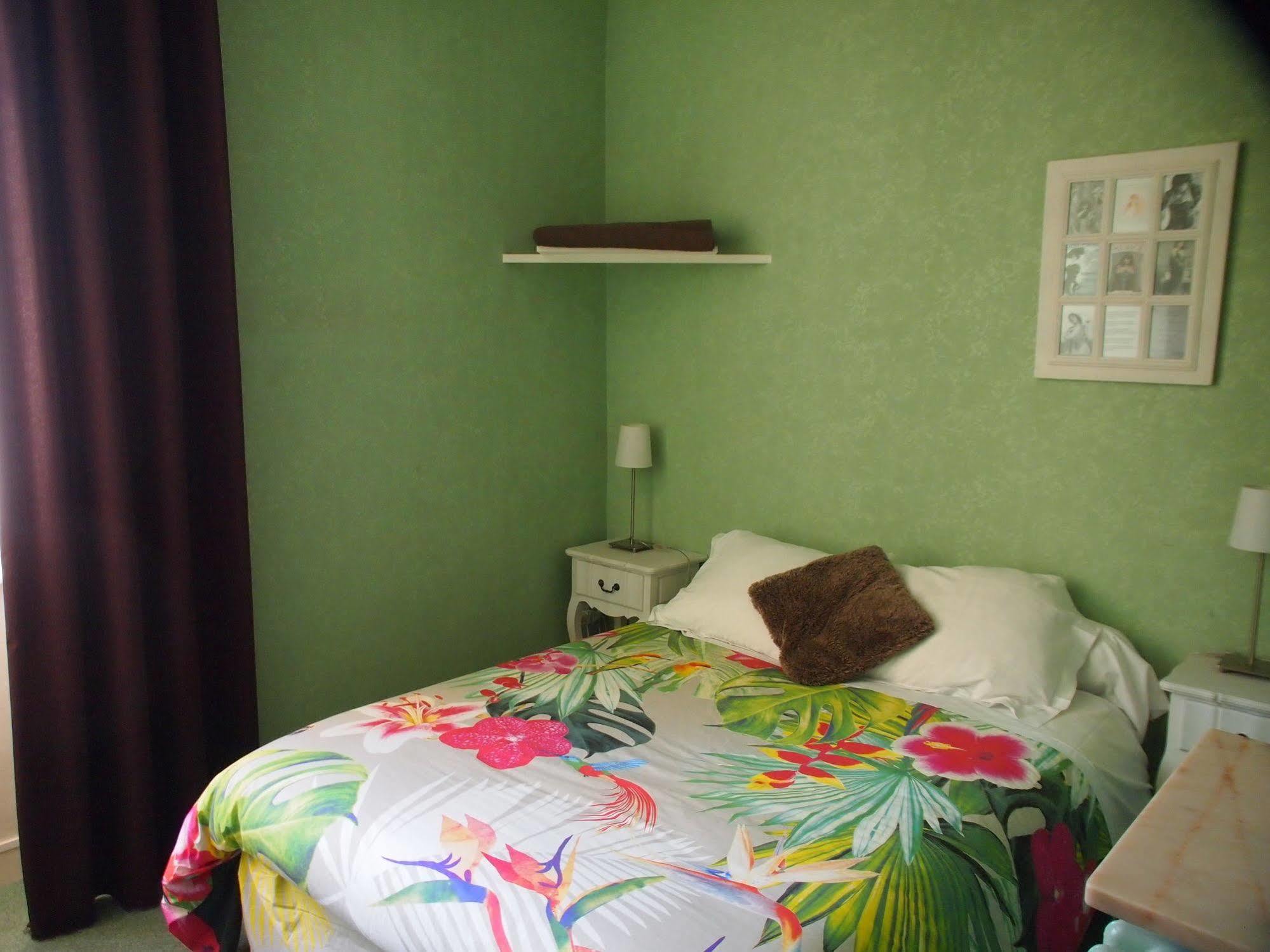 Hotel Emma Calve Millau Ngoại thất bức ảnh