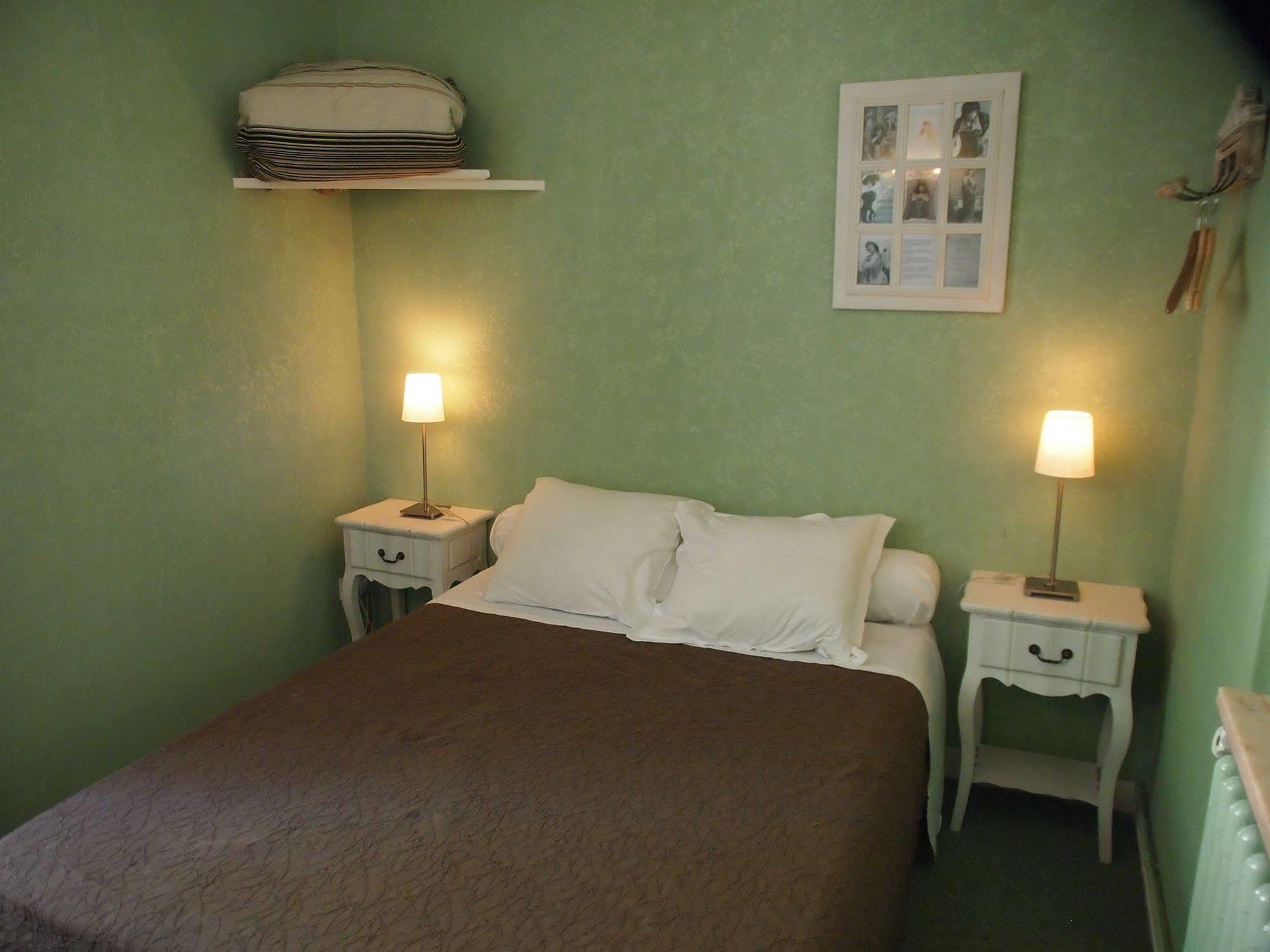 Hotel Emma Calve Millau Ngoại thất bức ảnh